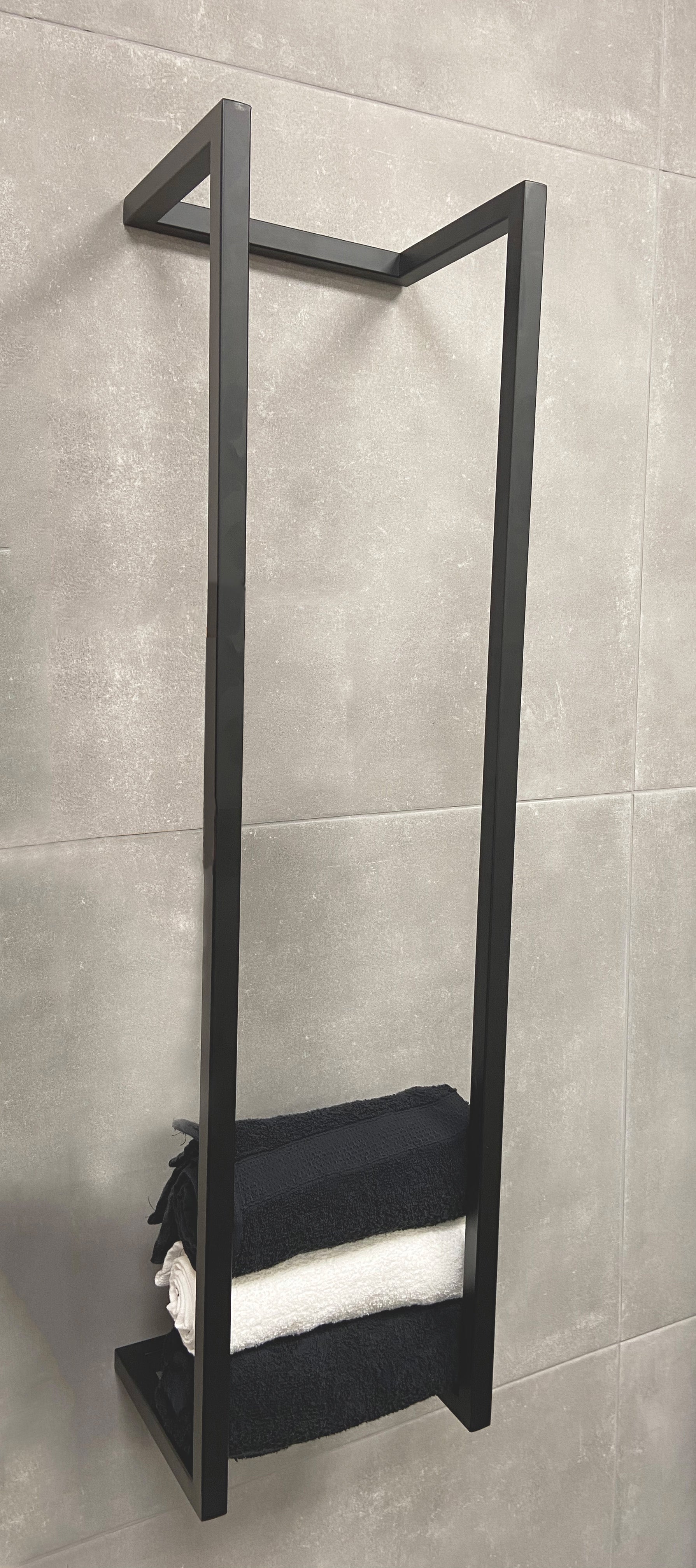 Loft handdoekrek 95 x 25 x 20 cm mat zwart