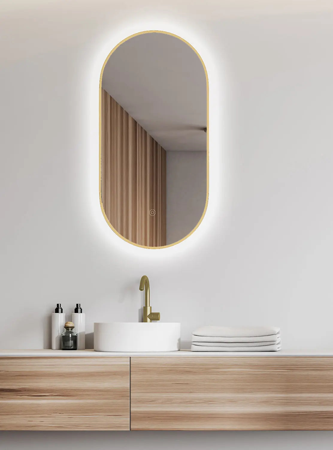 Nomi spiegel met lijst ovaal met LED, dimbaar en spiegelverwarming 50 x 100 cm goud