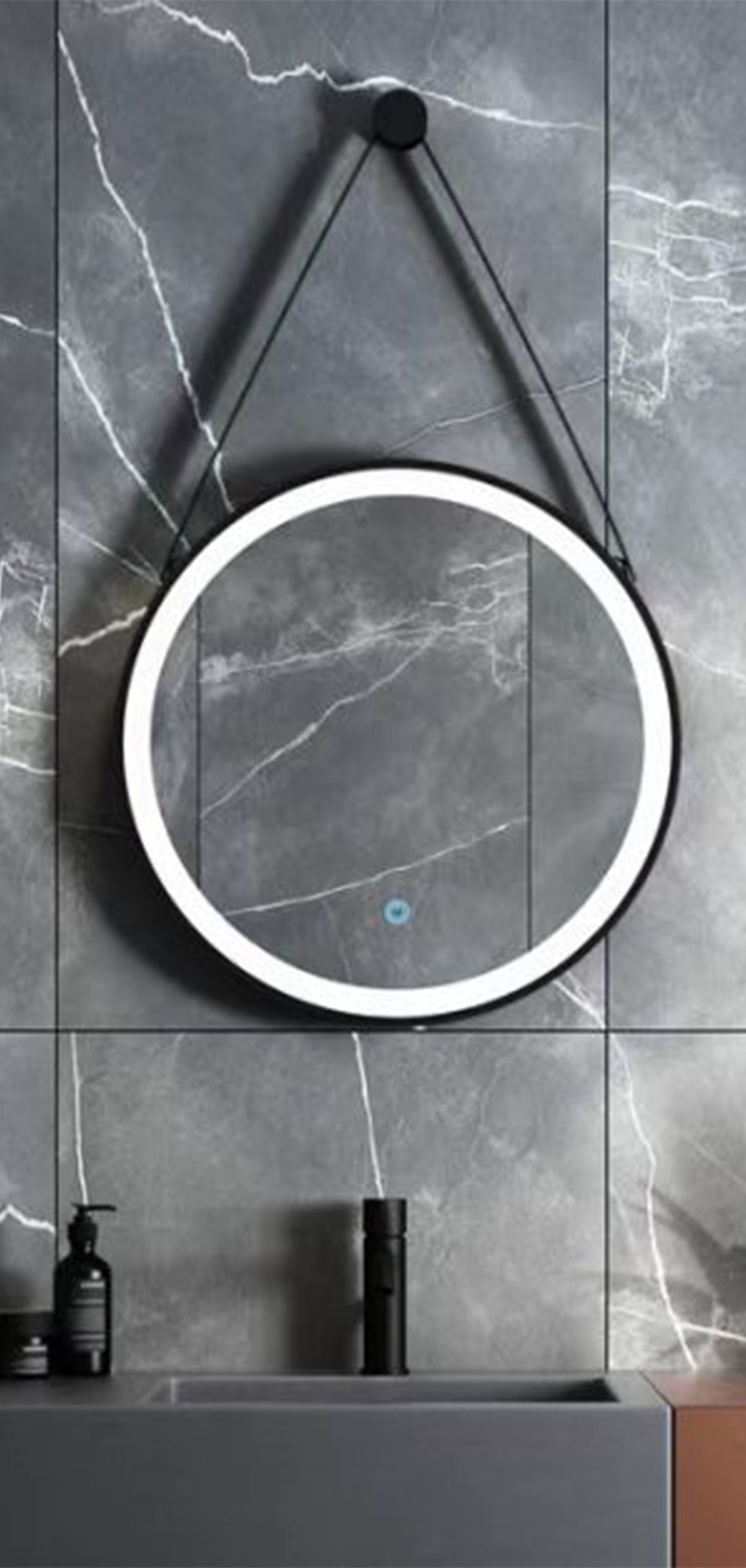 Aloni beltia spiegel - met led verlichting - rond - met lijst - met imitatie lederen band en haak - kleurtemperatuur led 3500-6500k - 60cm - mat zwart