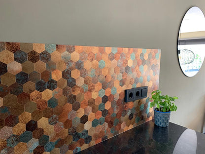 Isodeco Zelfklevende Mozaïek Steenstrip Hexagon Goud Groen Geplaat